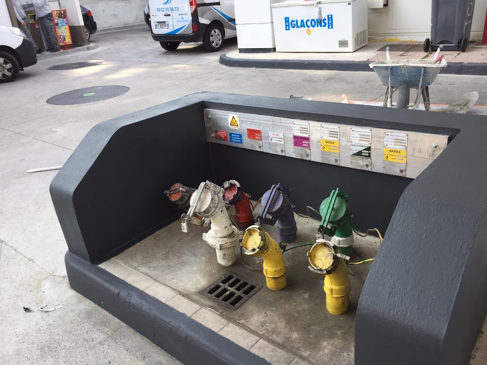 Chantier station-service